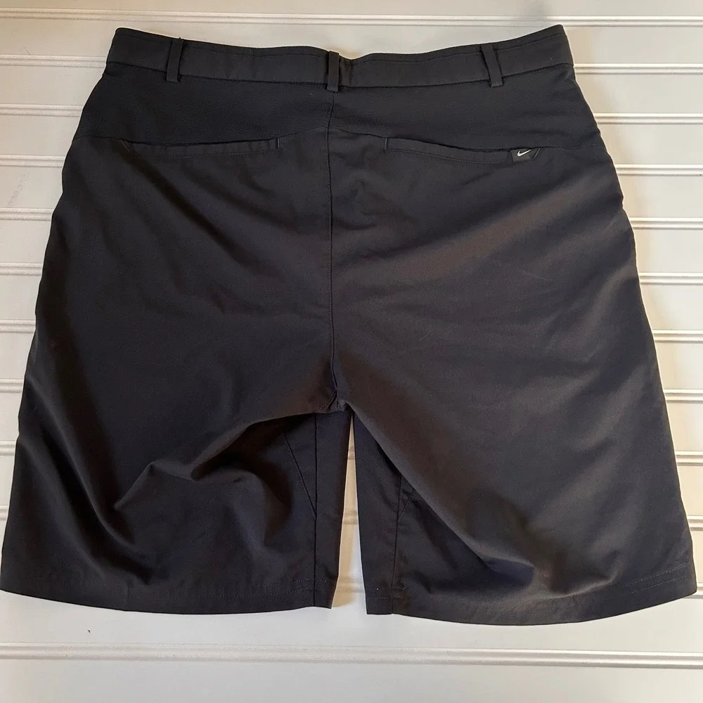 Nike Golf Modern Fit Shorts Men's 32 Black Dri-FIT Flat Front Tour Performance